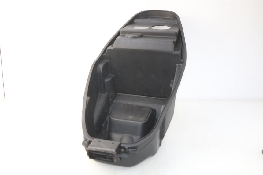 photo de UNDERSEAT STORAGE KYMCO AGILITY CITY 4T 50 (2008 - 2016)