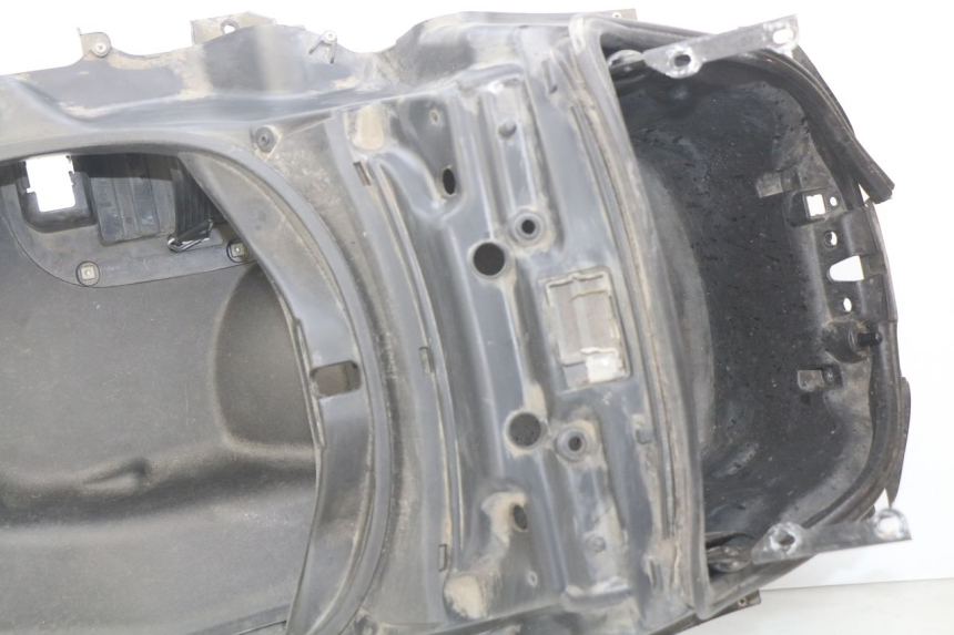 photo de SEAT STORAGE BOX PIAGGIO MP3 500 (2011 - 2015) - Checked used part