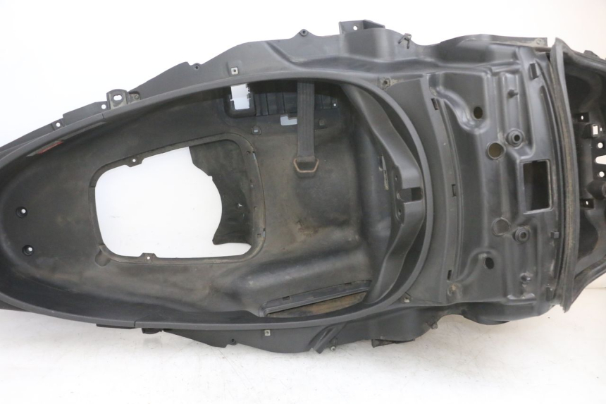 photo de UNDERSEAT STORAGE PIAGGIO MP3 RL 250 (2007 - 2010) - Product overview