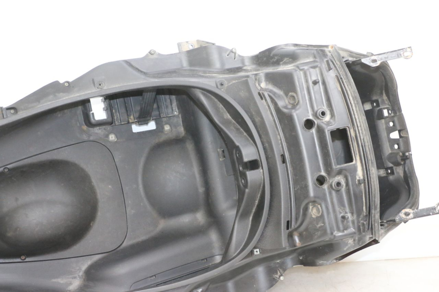 photo de UNDERSEAT STORAGE PIAGGIO MP3 RL 250 (2007 - 2010) - Product overview