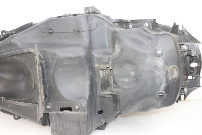 photo de UNDERSEAT STORAGE PIAGGIO MP3 RL 250 (2007 - 2010) - Markings and original references