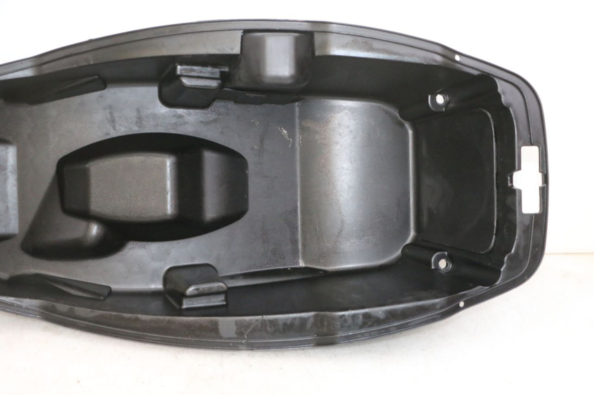 photo de SEAT STORAGE BOX PEUGEOT CITYSTAR 2T 50 (2018 - 2021)
