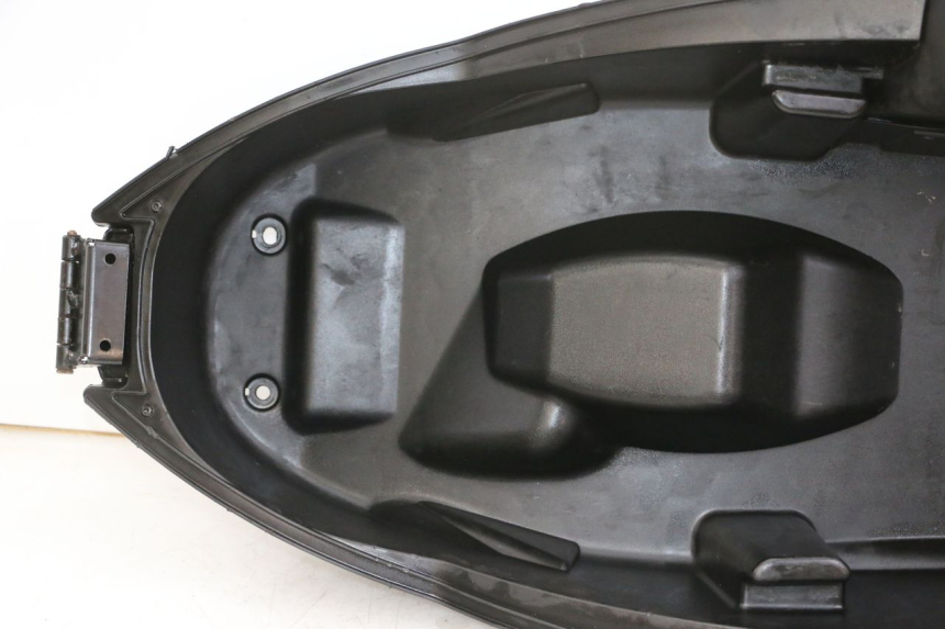 photo de SEAT STORAGE BOX PEUGEOT CITYSTAR 2T 50 (2018 - 2021)