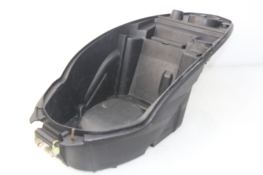 photo de SEAT TRUNK PEUGEOT KISBEE 2T 50 (2010 - 2017)