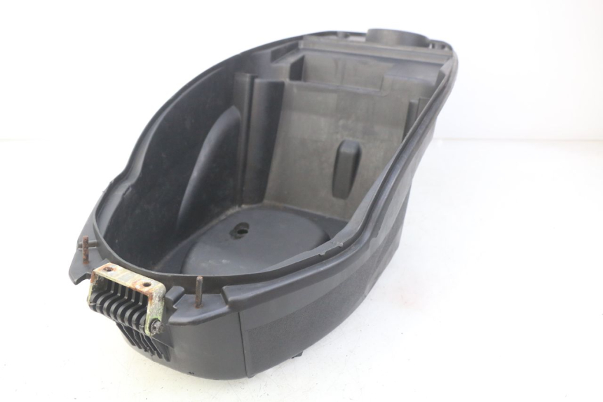 photo de SEAT STORAGE BOX PEUGEOT KISBEE 4T 50 (2010 - 2017)