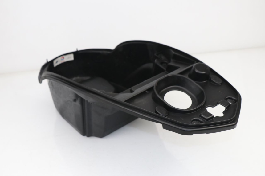 photo de SEAT STORAGE BOX PEUGEOT KISBEE 4T 50 (2018 - 2022)