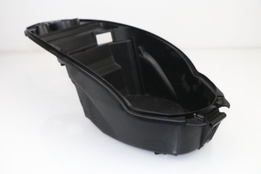 photo de SEAT STORAGE BOX PEUGEOT KISBEE 4T 50 (2018 - 2022)