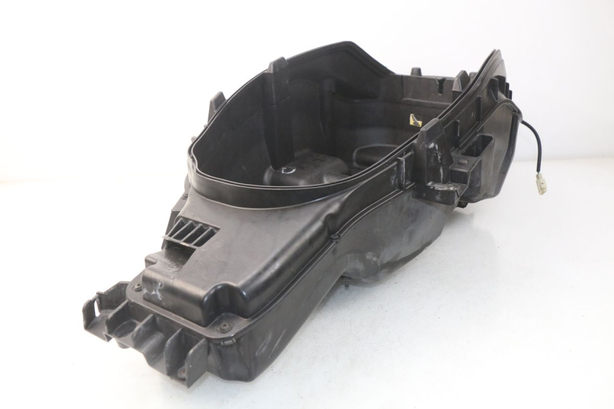 photo de UNDERSEAT STORAGE PEUGEOT SATELIS 500 (2007 - 2013)