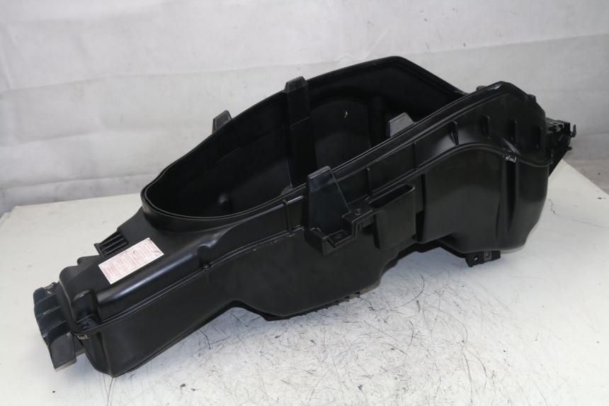 photo de UNDERSEAT STORAGE PEUGEOT SATELIS 125 (2010 - 2012)