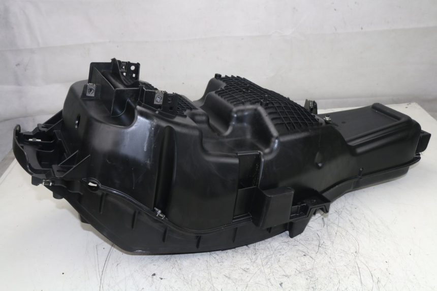 photo de UNDERSEAT STORAGE PEUGEOT SATELIS 125 (2010 - 2012)