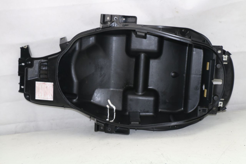 photo de UNDERSEAT STORAGE PEUGEOT SATELIS 125 (2010 - 2012)