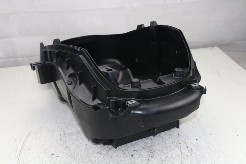 photo de UNDERSEAT STORAGE PEUGEOT SATELIS 125 (2010 - 2012)