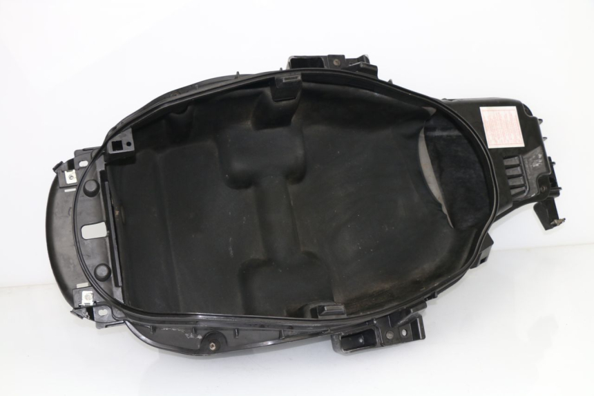 photo de UNDERSEAT STORAGE PEUGEOT SATELIS 125 (2010 - 2012)