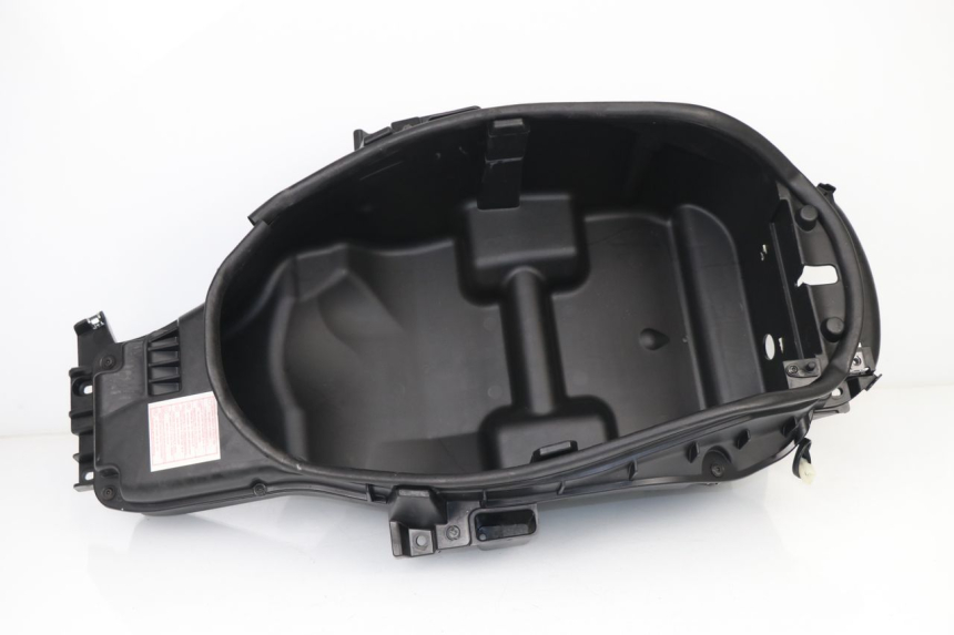 photo de UNDERSEAT STORAGE PEUGEOT SATELIS 125 (2010 - 2012)