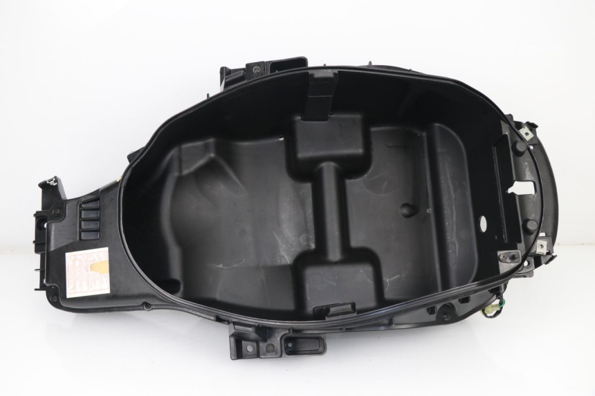 photo de UNDERSEAT STORAGE PEUGEOT SATELIS 125 (2006 - 2009)