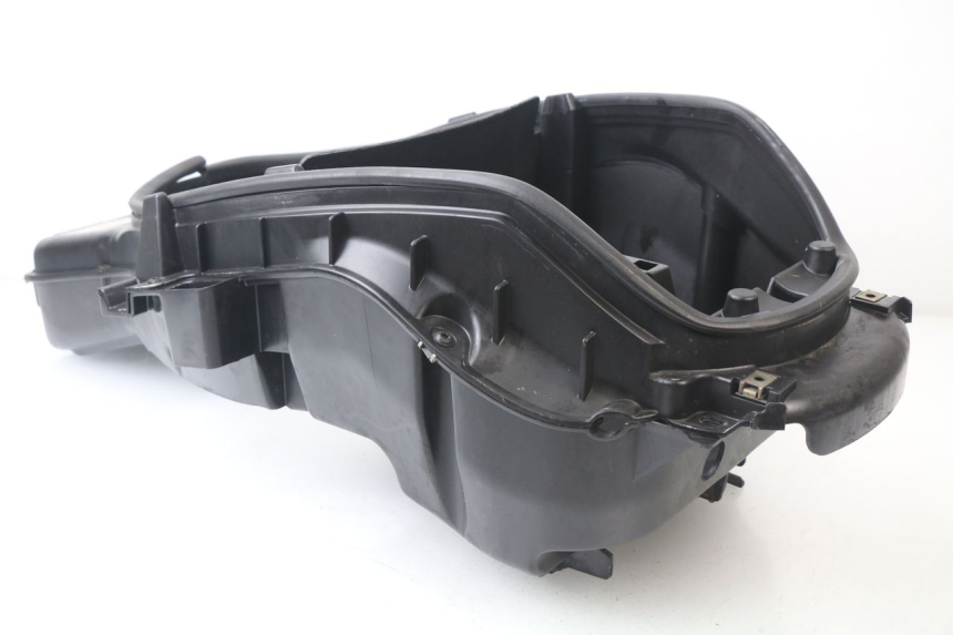 photo de UNDERSEAT STORAGE PEUGEOT SATELIS COMPRESSOR K15 125 (2006 - 2009)