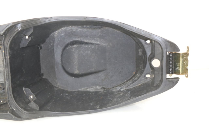 photo de SEAT STORAGE BOX PEUGEOT SPEEDFIGHT 3 AIR 50 (2009 - 2015)