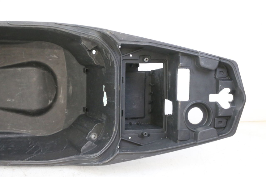 photo de UNDERSEAT STORAGE PEUGEOT SPEEDFIGHT 3 LC 2T 50 (2009 - 2015)