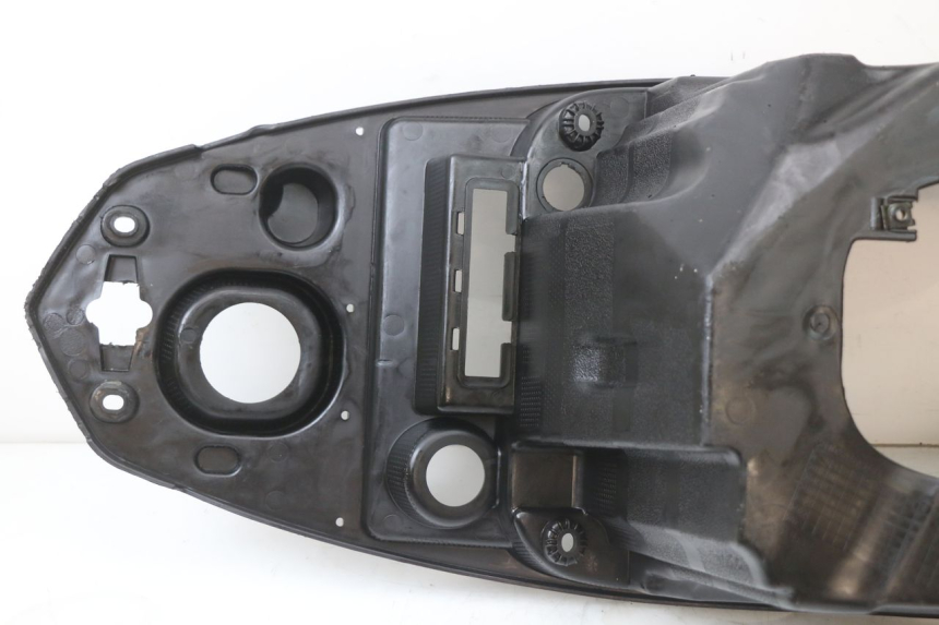 photo de UNDERSEAT STORAGE PEUGEOT STREETZONE I 2T 50 (2018 - 2020)