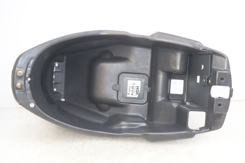 photo de SEAT STORAGE BOX PEUGEOT SV 125 (1991 - 1994)