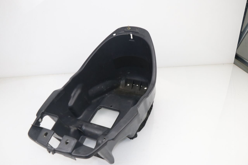 photo de SEAT STORAGE BOX PEUGEOT SV 125 (1991 - 1994)