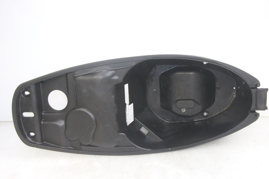 photo de SEAT STORAGE BOX PEUGEOT TWEET 4T 50 (2014 - 2019)
