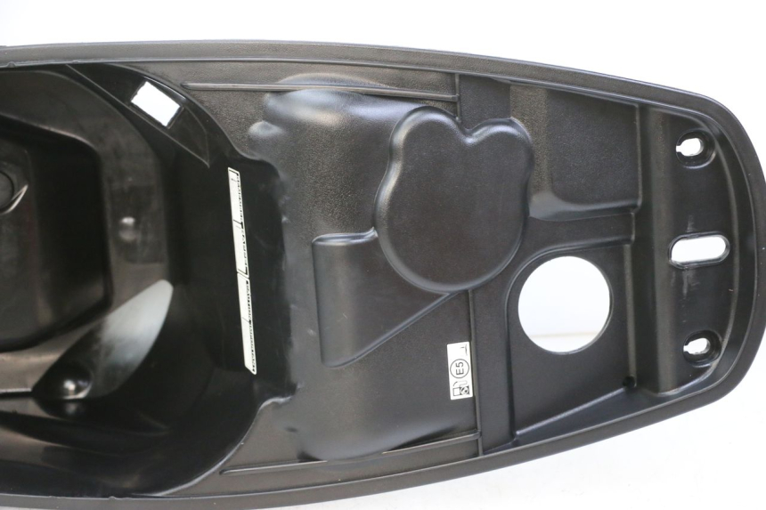 photo de SEAT STORAGE BOX PEUGEOT TWEET 4T 50 (2023 - 2025)