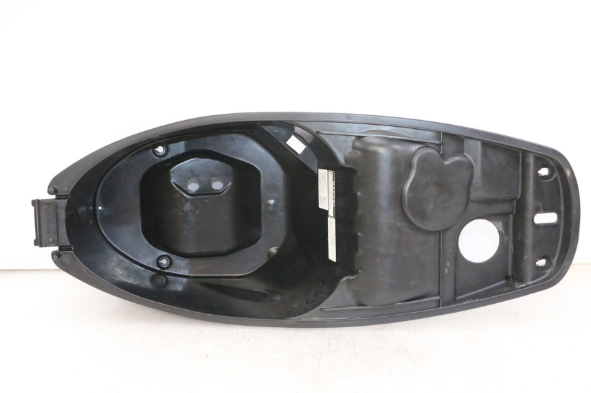 photo de SEAT STORAGE BOX PEUGEOT TWEET 4T 50 (2014 - 2019)