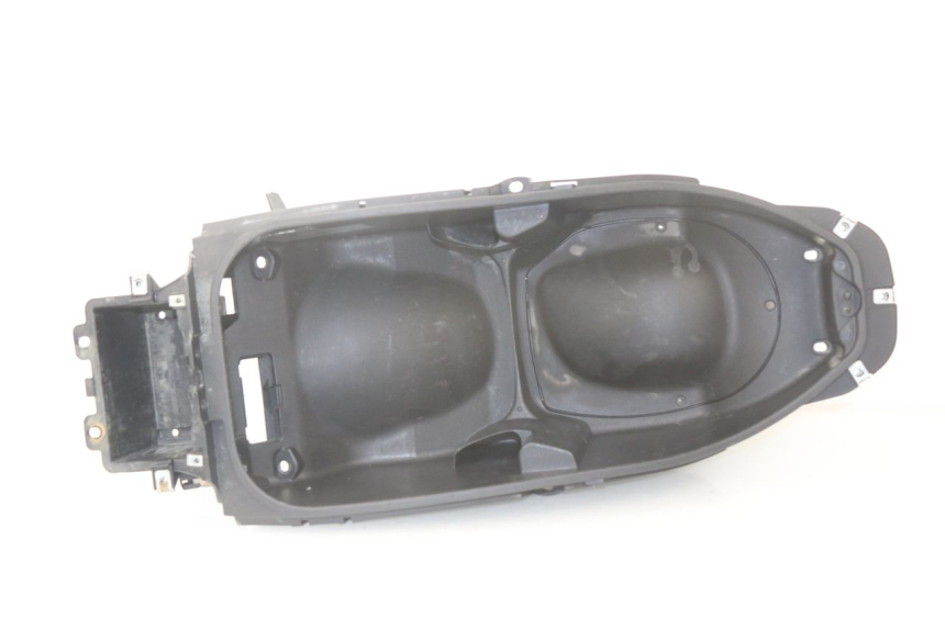 photo de UNDERSEAT STORAGE PIAGGIO BEVERLY 125 (1998 - 2005)