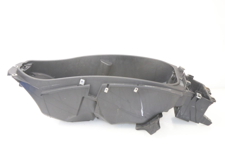 photo de UNDERSEAT STORAGE PIAGGIO BEVERLY 125 (1998 - 2005)