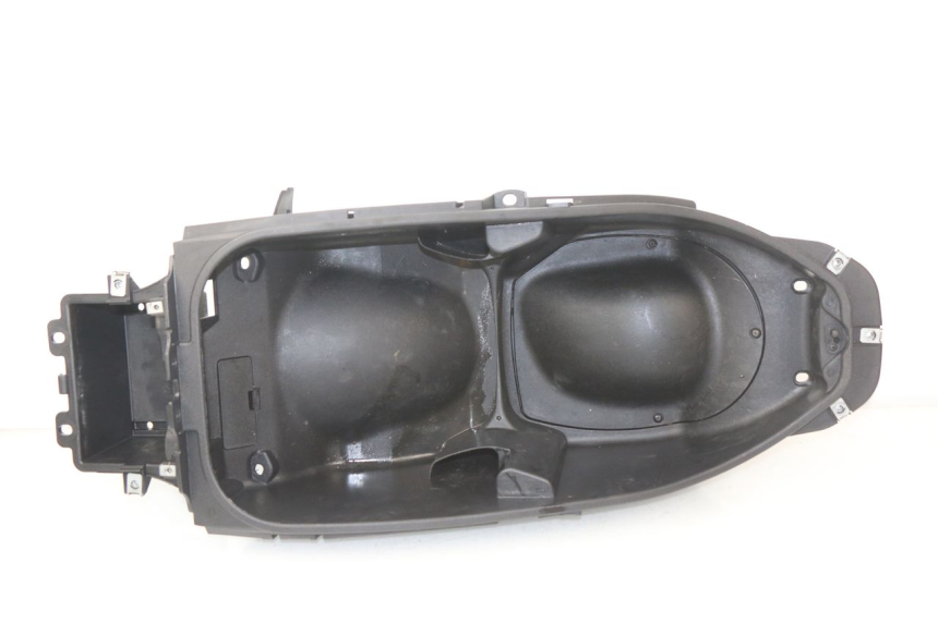 photo de UNDERSEAT STORAGE PIAGGIO BEVERLY 125 (2001 - 2004)