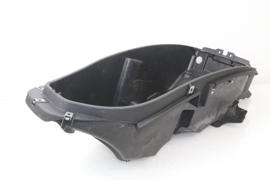 photo de UNDERSEAT STORAGE PIAGGIO BEVERLY 125 (2001 - 2004)