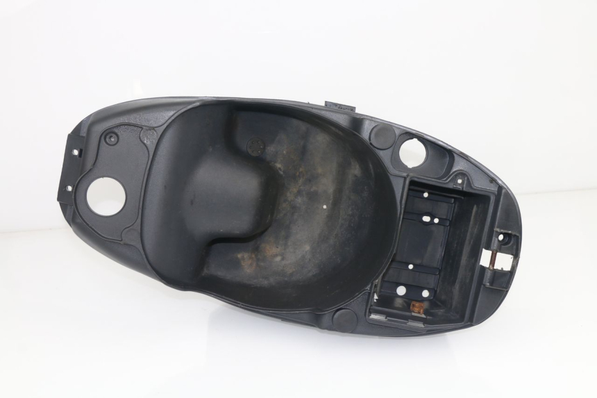 photo de UNDERSEAT STORAGE PIAGGIO LIBERTY 2T 50 (2004 - 2008)