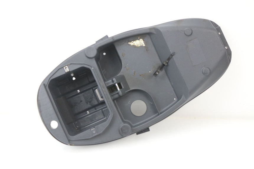 photo de UNDERSEAT STORAGE PIAGGIO LIBERTY 4T 50 (2009 - 2015)