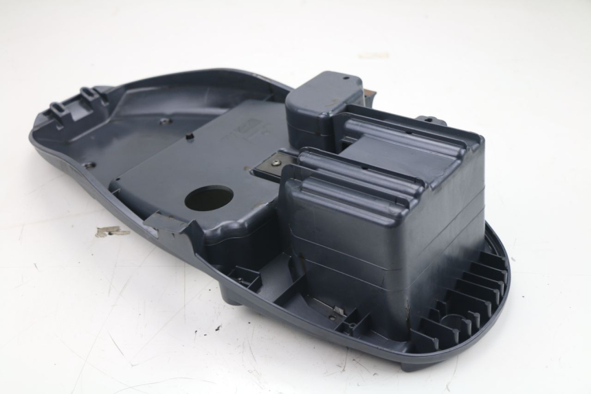 photo de UNDERSEAT STORAGE PIAGGIO LIBERTY 4T 50 (2009 - 2015)