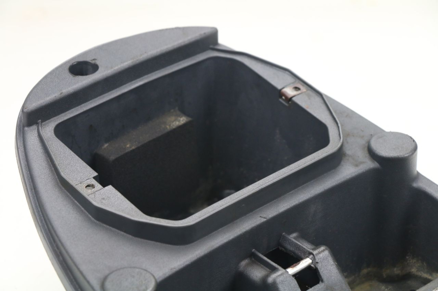 photo de UNDERSEAT STORAGE PIAGGIO LIBERTY 4T 50 (2009 - 2015)
