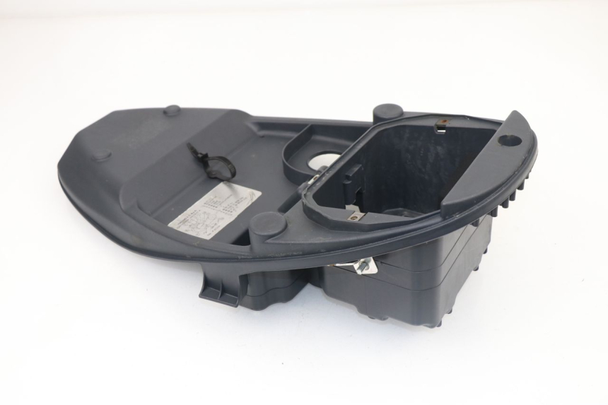 photo de UNDERSEAT STORAGE PIAGGIO LIBERTY 4T 50 (2009 - 2015)