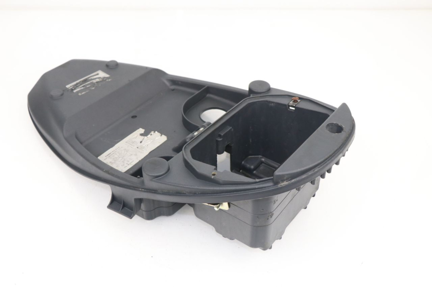 photo de UNDERSEAT STORAGE PIAGGIO LIBERTY 4T 50 (2009 - 2015)