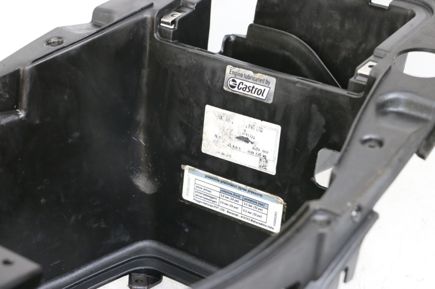 photo de SEAT STORAGE BOX PIAGGIO NEW TYPHOON 50 (2018 - 2021)