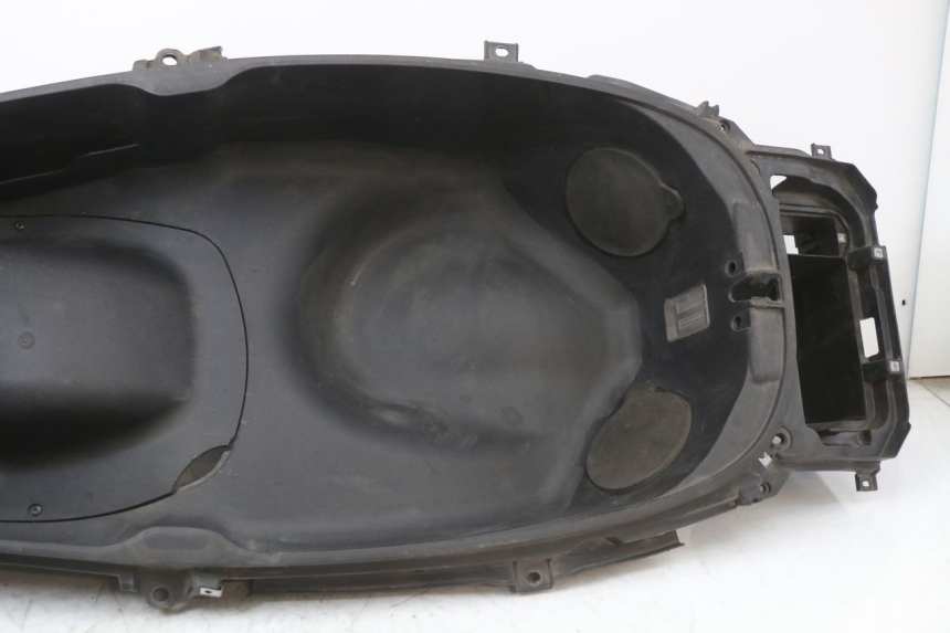 photo de SEAT STORAGE BOX PIAGGIO X10 125 (2012 - 2017)
