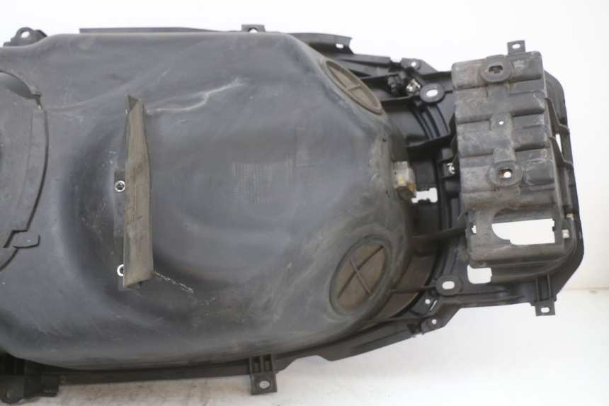 photo de SEAT STORAGE BOX PIAGGIO X10 125 (2012 - 2017)