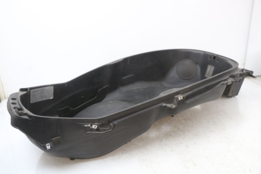 photo de SEAT STORAGE BOX PIAGGIO X10 125 (2012 - 2017)