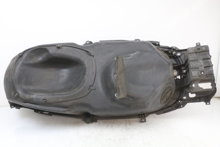 photo de SEAT STORAGE BOX PIAGGIO X10 125 (2012 - 2017)