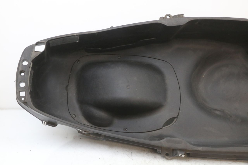 photo de SEAT STORAGE BOX PIAGGIO X10 125 (2012 - 2017)