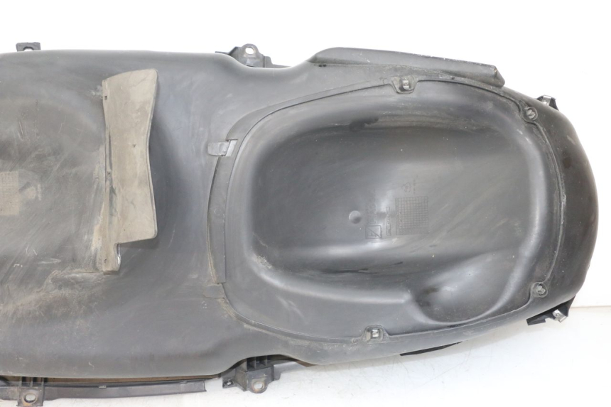 photo de SEAT STORAGE BOX PIAGGIO X10 125 (2012 - 2017)