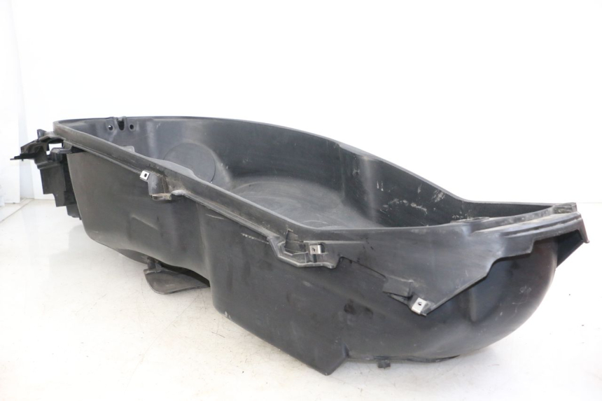 photo de SEAT STORAGE BOX PIAGGIO X10 125 (2012 - 2017)