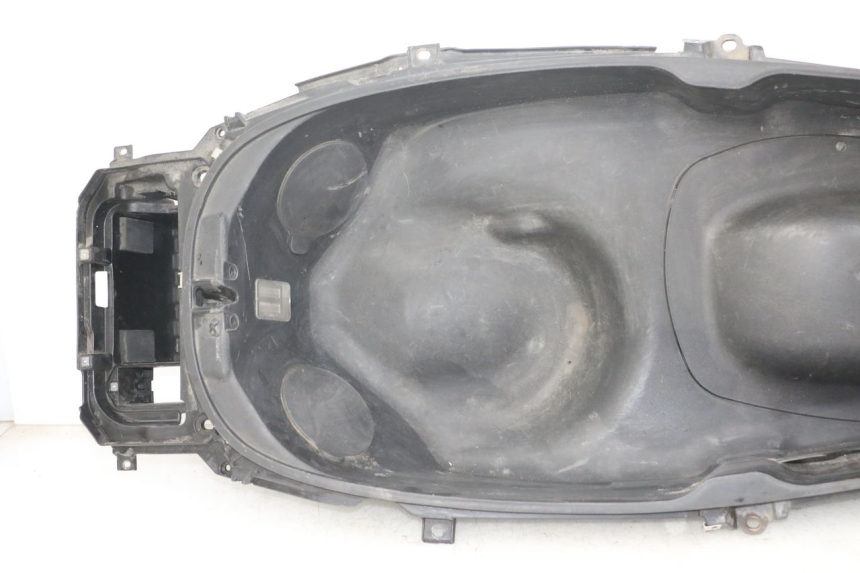 photo de SEAT STORAGE BOX PIAGGIO X10 125 (2012 - 2017)