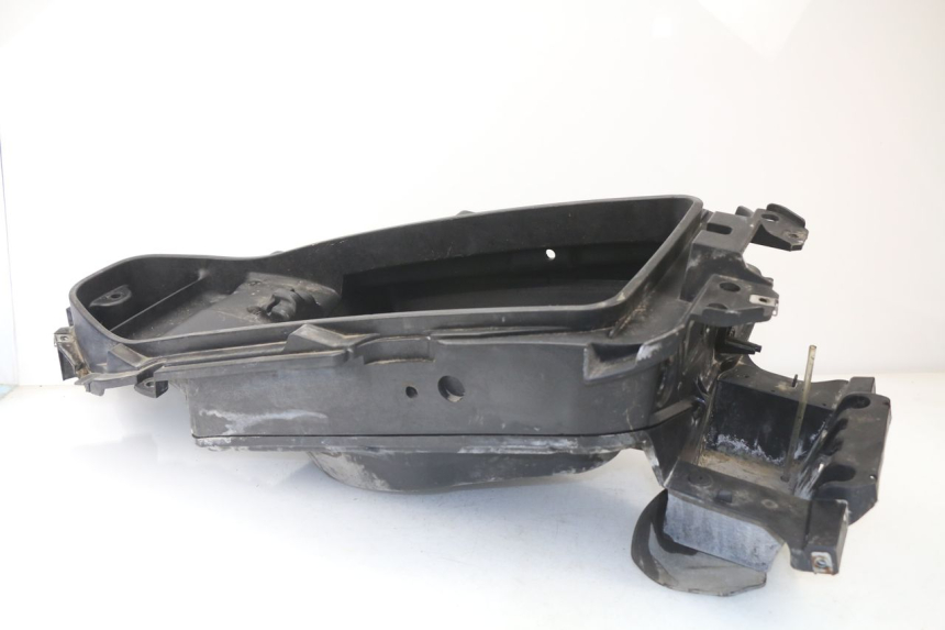 photo de UNDERSEAT STORAGE PIAGGIO X9 125 (2000 - 2003)