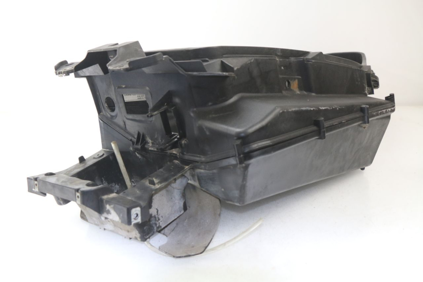 photo de UNDERSEAT STORAGE PIAGGIO X9 125 (2000 - 2003)