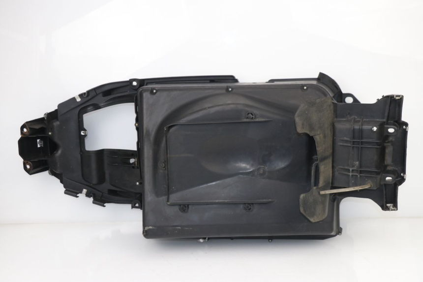 photo de UNDERSEAT STORAGE PIAGGIO X9 EVOLUTION 125 (2003 - 2007)